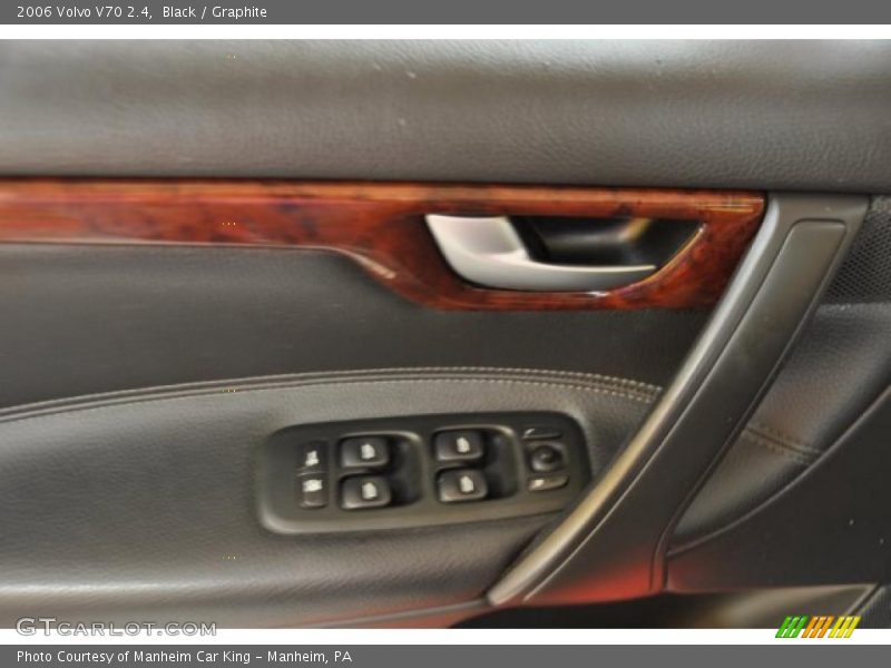 Black / Graphite 2006 Volvo V70 2.4