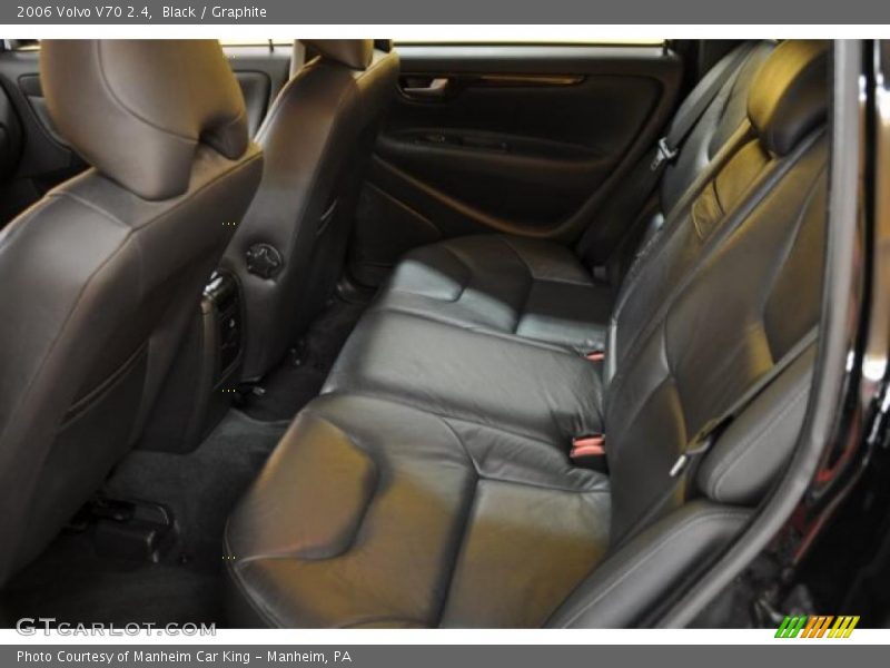  2006 V70 2.4 Graphite Interior