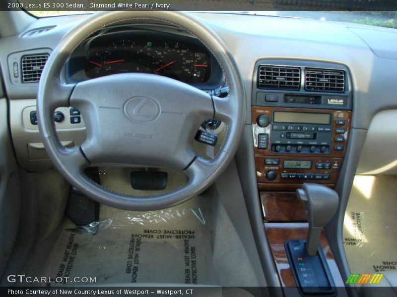 Diamond White Pearl / Ivory 2000 Lexus ES 300 Sedan