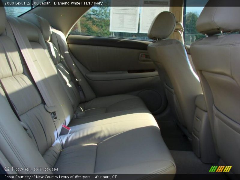 Diamond White Pearl / Ivory 2000 Lexus ES 300 Sedan