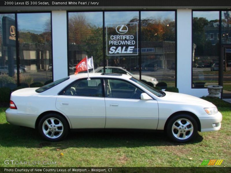 Diamond White Pearl / Ivory 2000 Lexus ES 300 Sedan