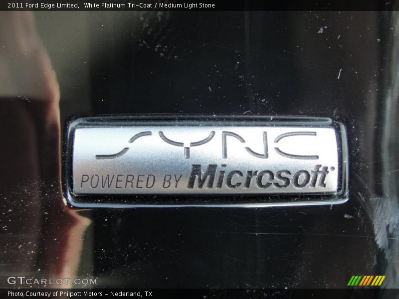 White Platinum Tri-Coat / Medium Light Stone 2011 Ford Edge Limited