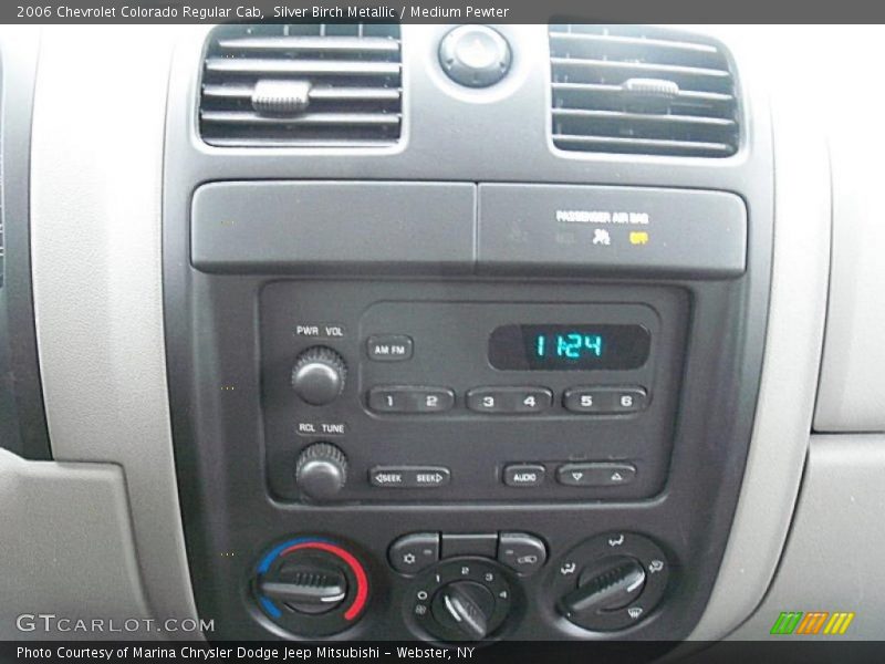 Controls of 2006 Colorado Regular Cab