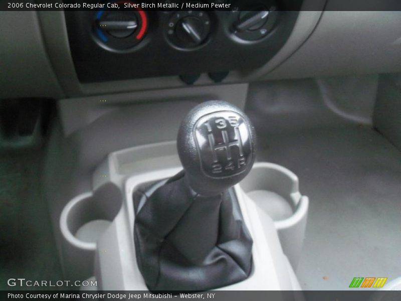  2006 Colorado Regular Cab 5 Speed Manual Shifter