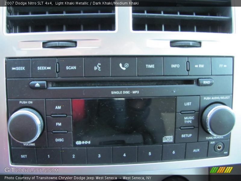 Light Khaki Metallic / Dark Khaki/Medium Khaki 2007 Dodge Nitro SLT 4x4