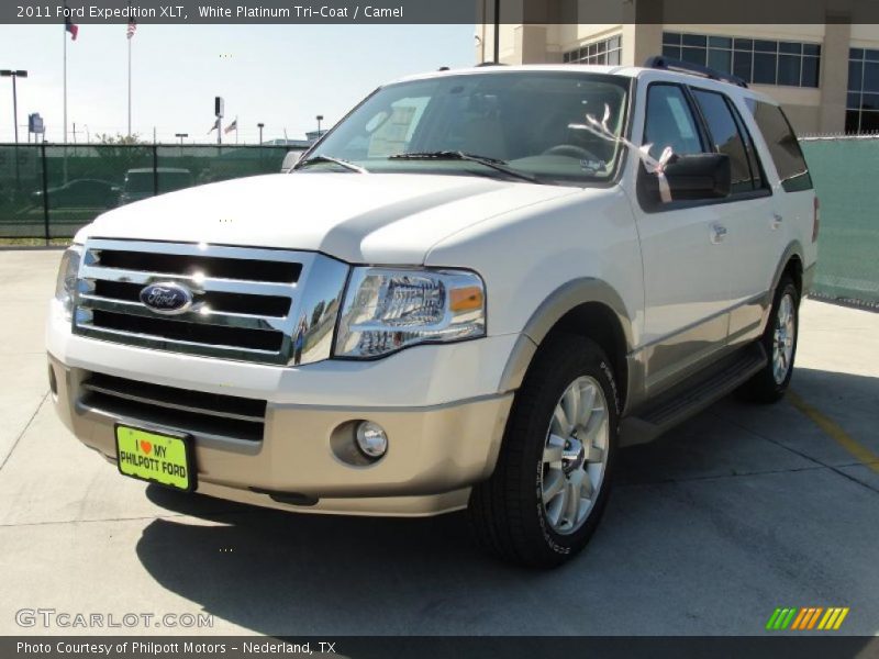White Platinum Tri-Coat / Camel 2011 Ford Expedition XLT