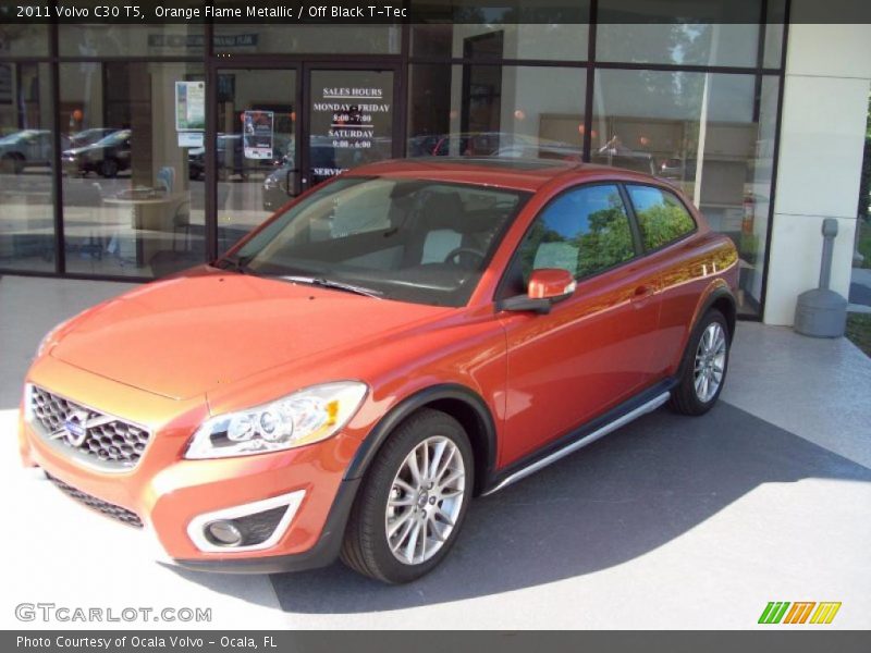 Orange Flame Metallic / Off Black T-Tec 2011 Volvo C30 T5