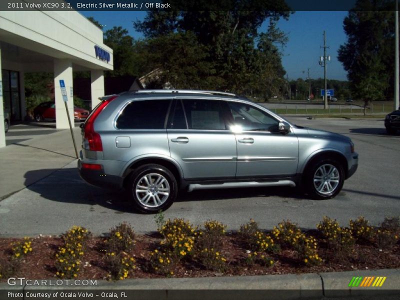 Electric Silver Metallic / Off Black 2011 Volvo XC90 3.2