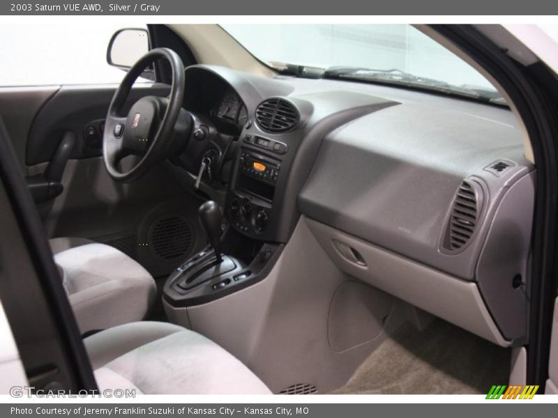  2003 VUE AWD Gray Interior