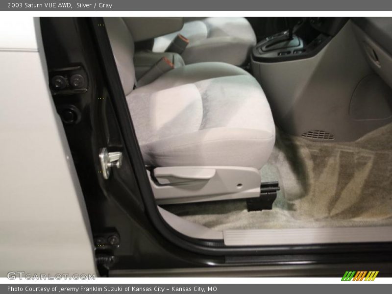 Silver / Gray 2003 Saturn VUE AWD