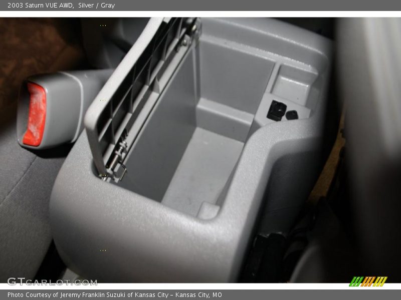 Silver / Gray 2003 Saturn VUE AWD