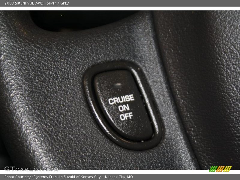 Silver / Gray 2003 Saturn VUE AWD