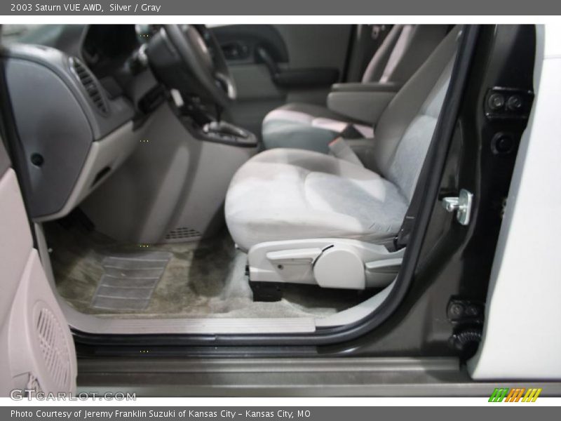 Silver / Gray 2003 Saturn VUE AWD