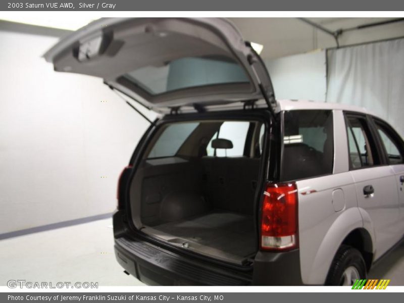 Silver / Gray 2003 Saturn VUE AWD