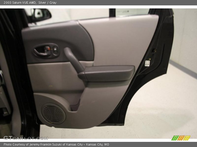 Silver / Gray 2003 Saturn VUE AWD