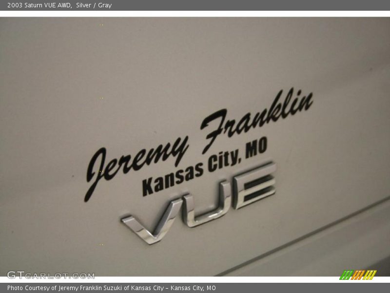 Silver / Gray 2003 Saturn VUE AWD