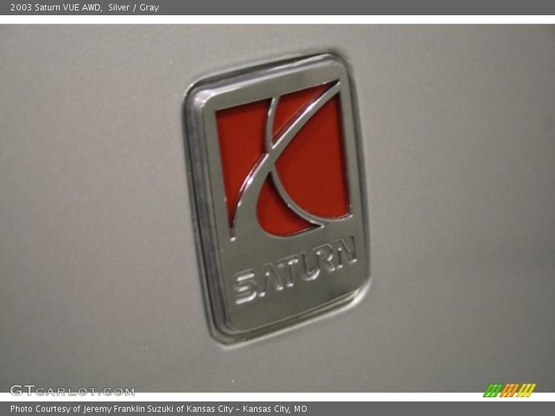 Silver / Gray 2003 Saturn VUE AWD