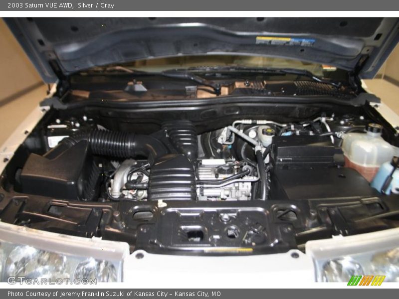Silver / Gray 2003 Saturn VUE AWD