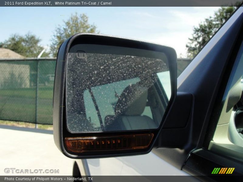 White Platinum Tri-Coat / Camel 2011 Ford Expedition XLT