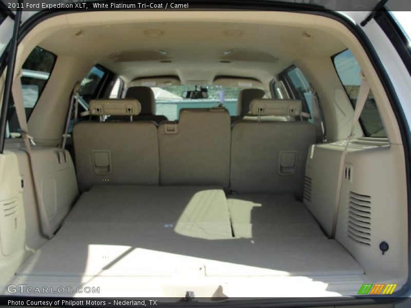White Platinum Tri-Coat / Camel 2011 Ford Expedition XLT