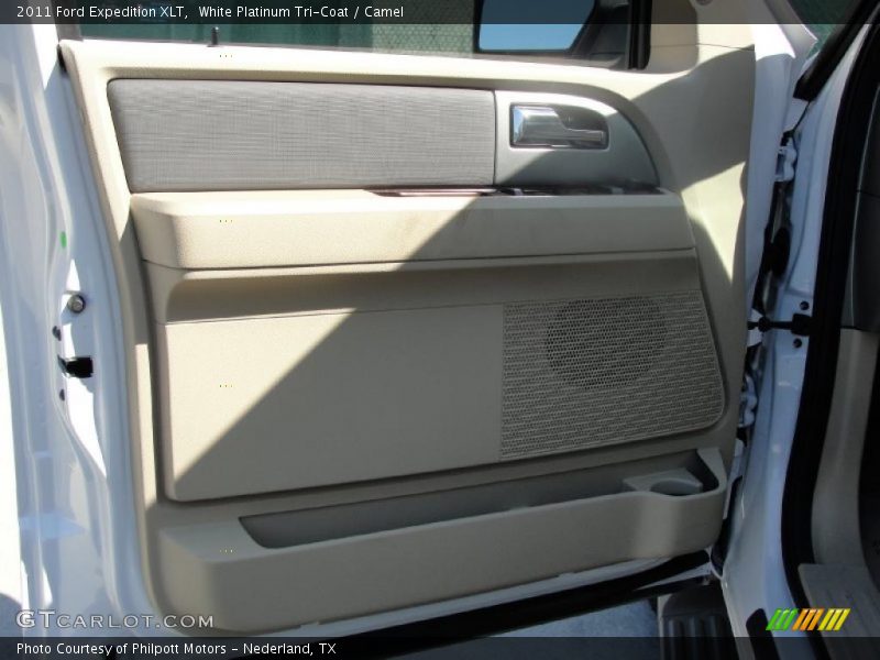 White Platinum Tri-Coat / Camel 2011 Ford Expedition XLT