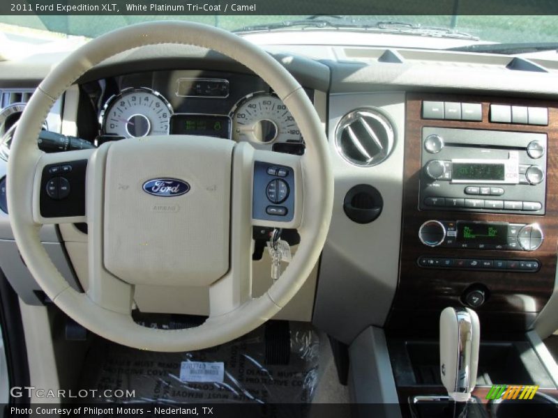 White Platinum Tri-Coat / Camel 2011 Ford Expedition XLT