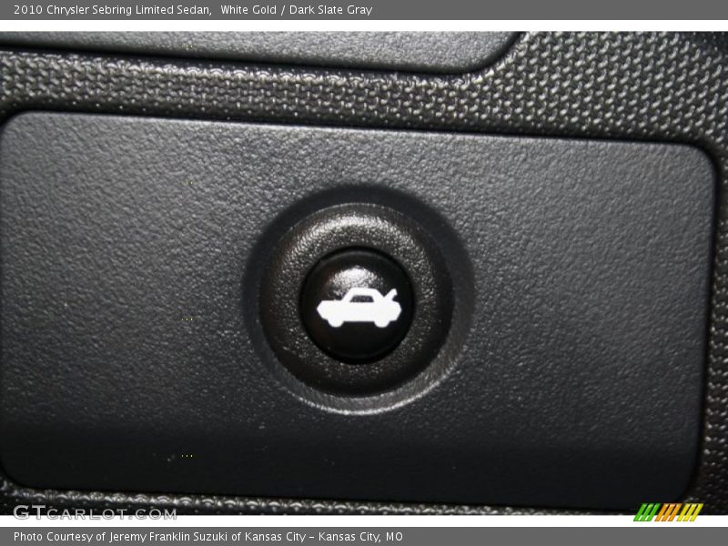 White Gold / Dark Slate Gray 2010 Chrysler Sebring Limited Sedan