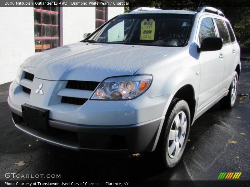 Diamond White Pearl / Charcoal 2006 Mitsubishi Outlander LS 4WD