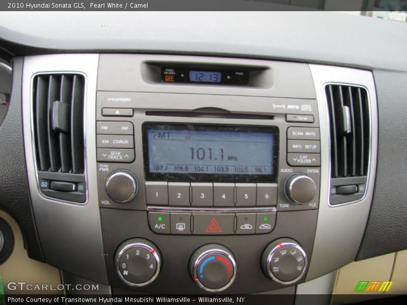 Pearl White / Camel 2010 Hyundai Sonata GLS