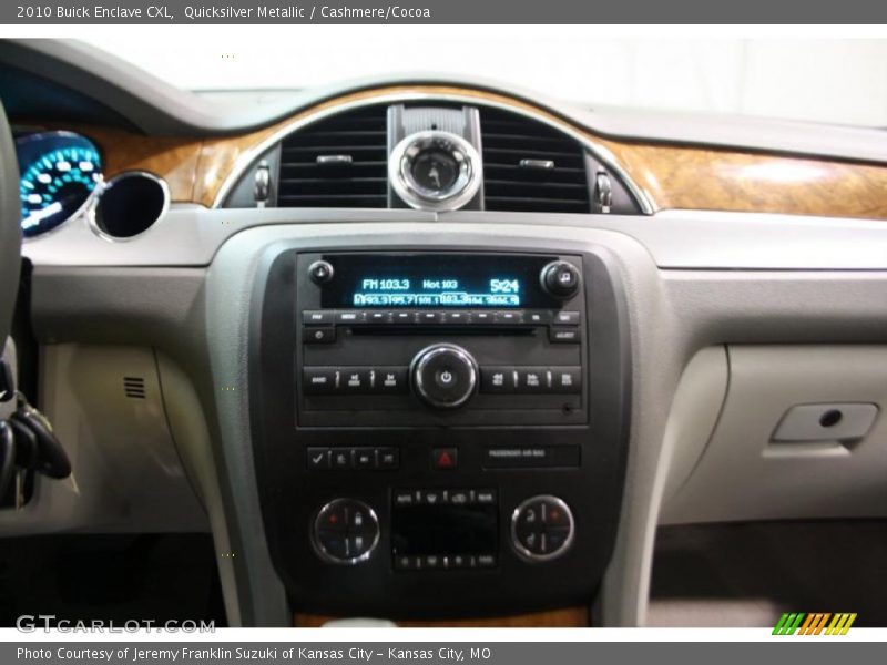 Quicksilver Metallic / Cashmere/Cocoa 2010 Buick Enclave CXL