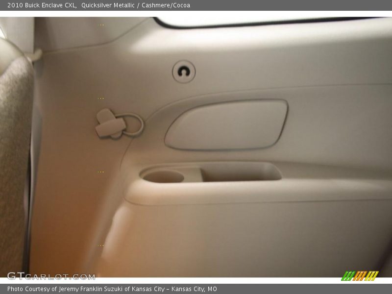 Quicksilver Metallic / Cashmere/Cocoa 2010 Buick Enclave CXL