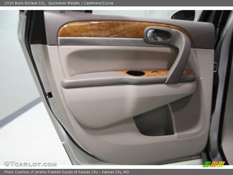 Quicksilver Metallic / Cashmere/Cocoa 2010 Buick Enclave CXL
