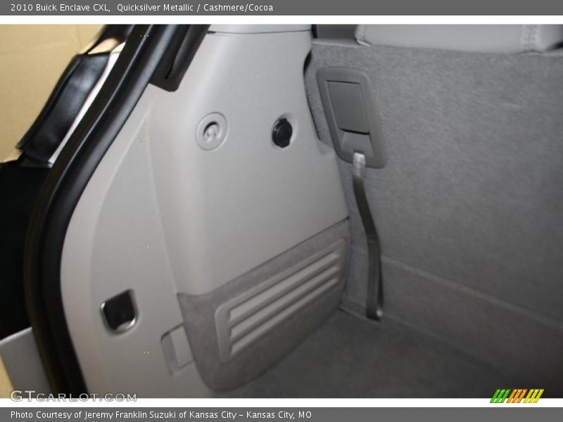 Quicksilver Metallic / Cashmere/Cocoa 2010 Buick Enclave CXL