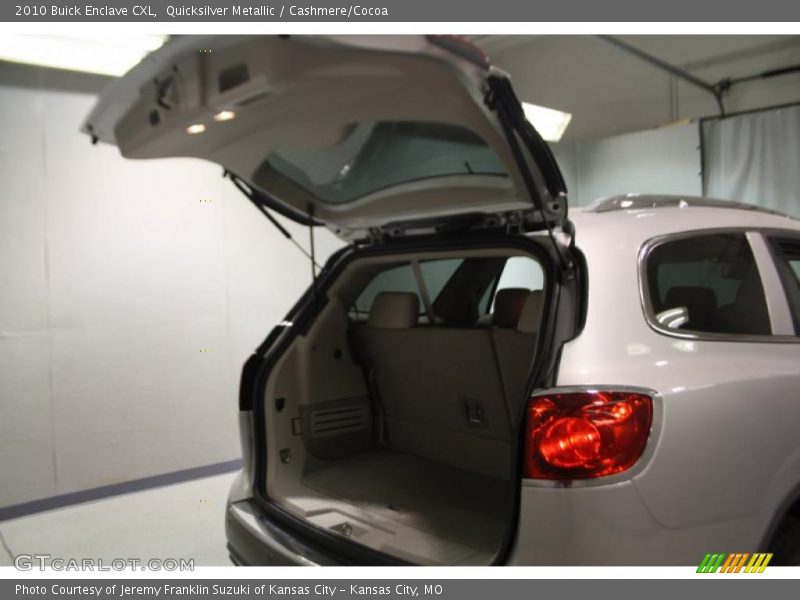 Quicksilver Metallic / Cashmere/Cocoa 2010 Buick Enclave CXL