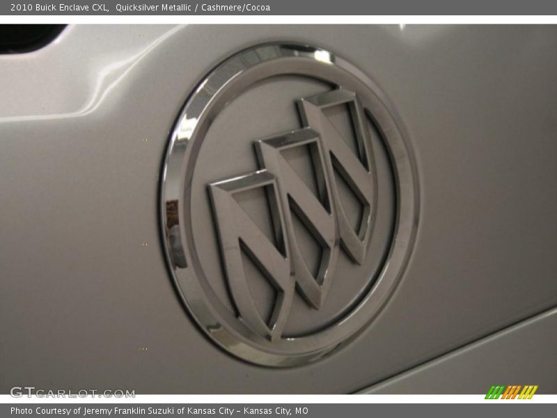 Quicksilver Metallic / Cashmere/Cocoa 2010 Buick Enclave CXL