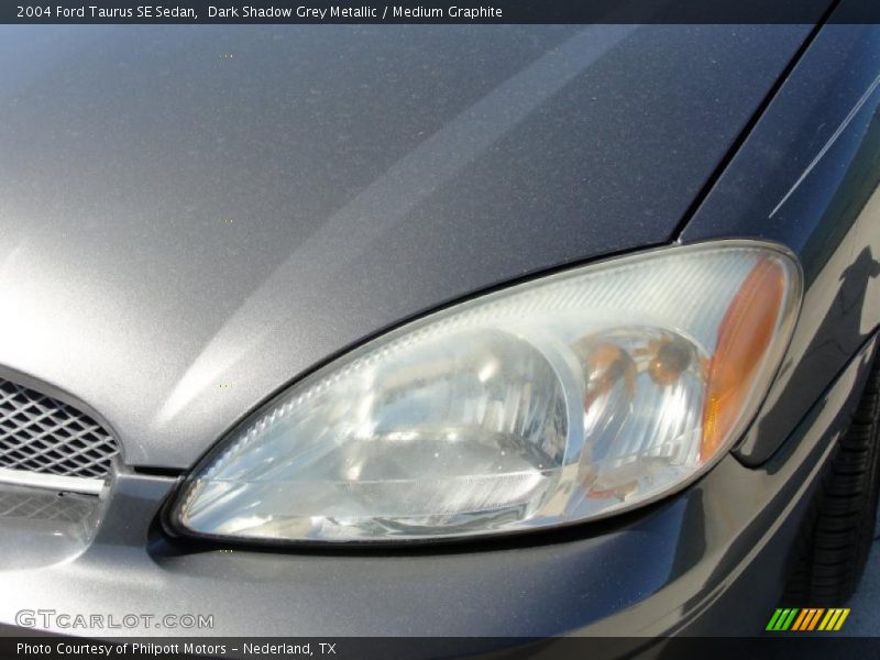 Dark Shadow Grey Metallic / Medium Graphite 2004 Ford Taurus SE Sedan