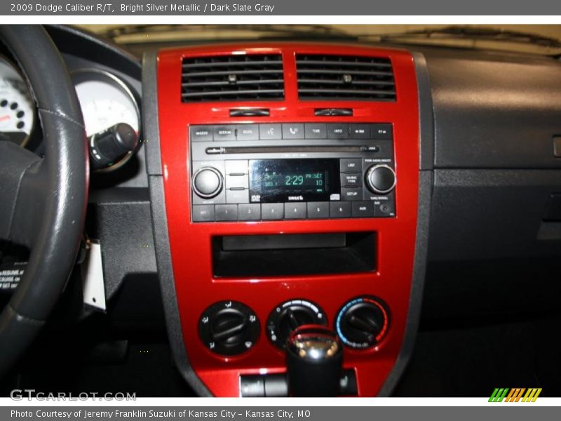 Controls of 2009 Caliber R/T