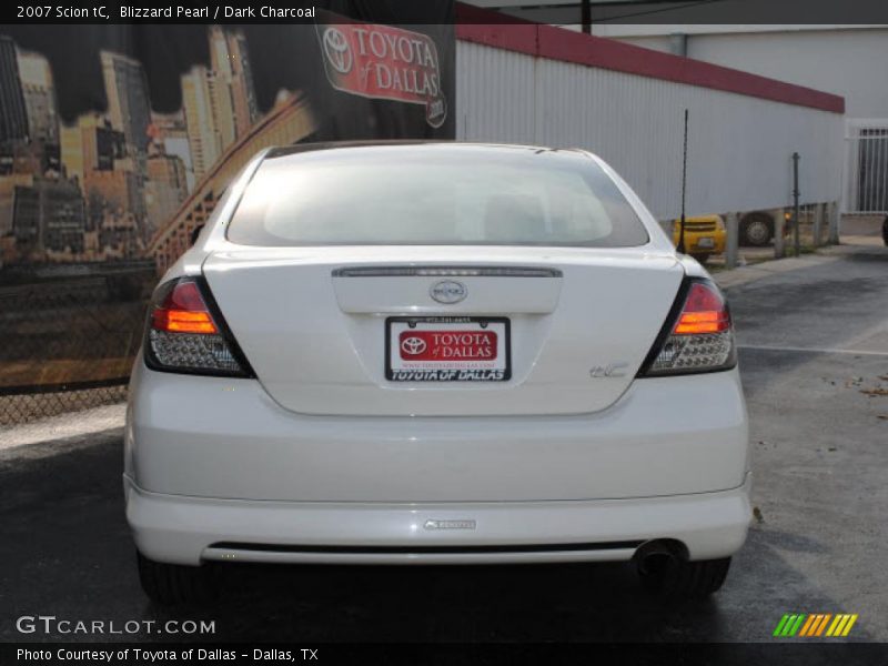 Blizzard Pearl / Dark Charcoal 2007 Scion tC