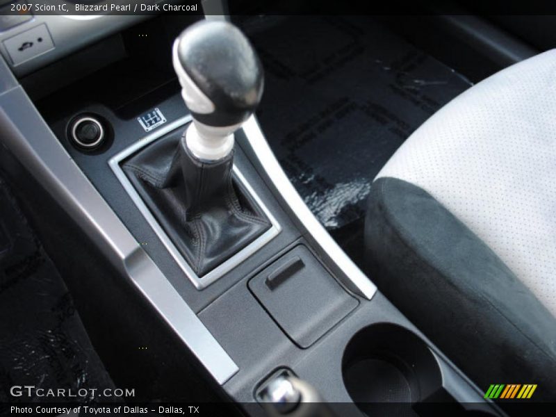 Blizzard Pearl / Dark Charcoal 2007 Scion tC