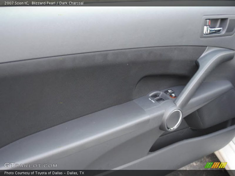 Blizzard Pearl / Dark Charcoal 2007 Scion tC