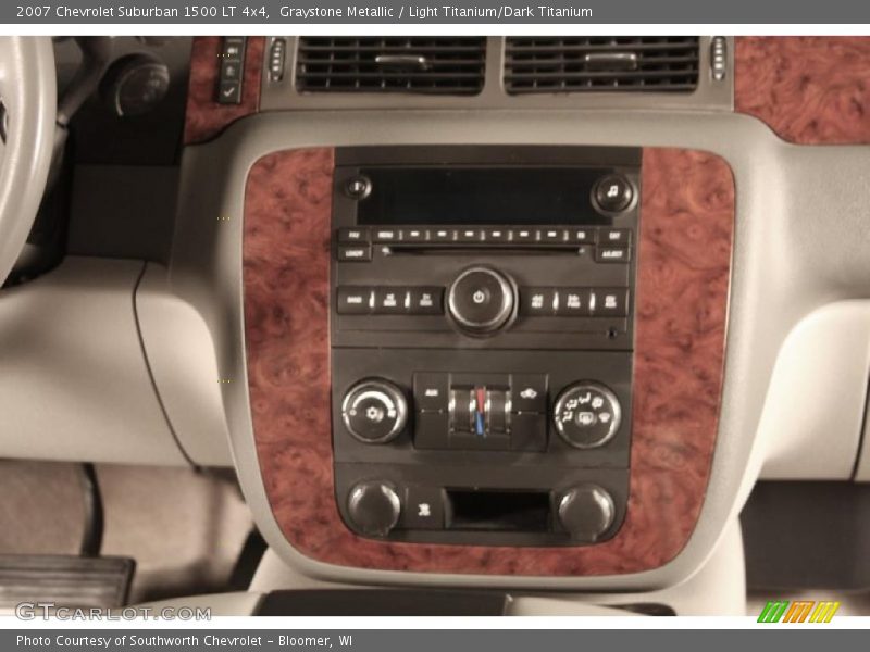 Graystone Metallic / Light Titanium/Dark Titanium 2007 Chevrolet Suburban 1500 LT 4x4