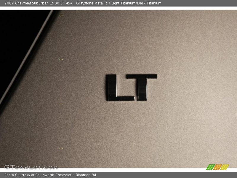 Graystone Metallic / Light Titanium/Dark Titanium 2007 Chevrolet Suburban 1500 LT 4x4