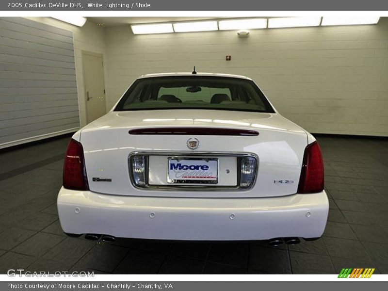 White Lightning / Shale 2005 Cadillac DeVille DHS