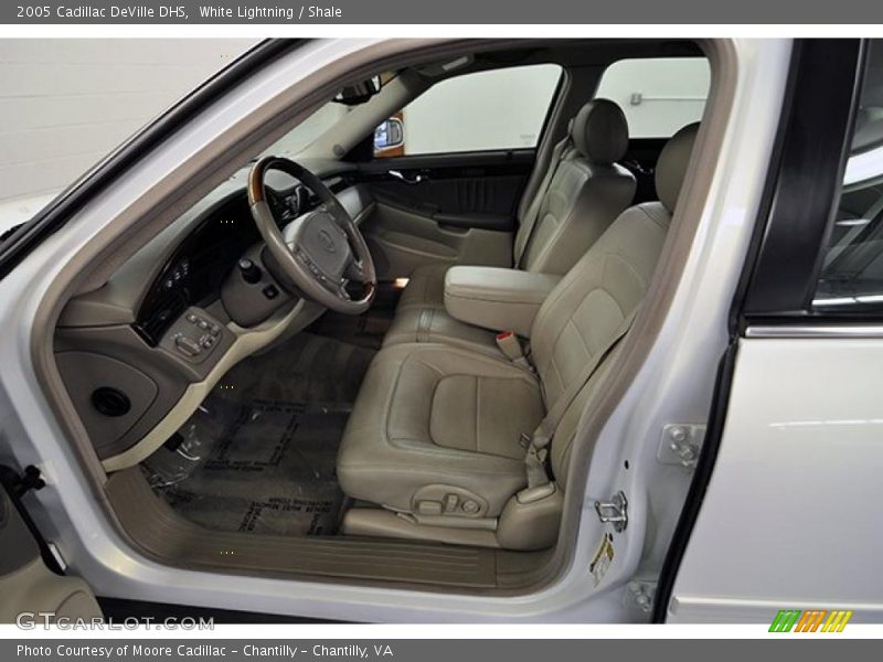  2005 DeVille DHS Shale Interior