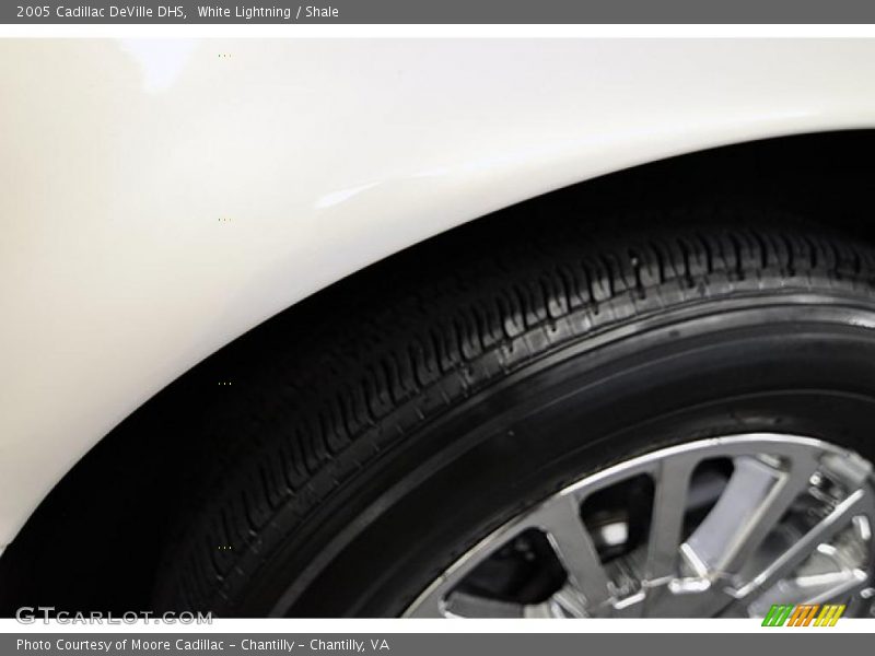 White Lightning / Shale 2005 Cadillac DeVille DHS