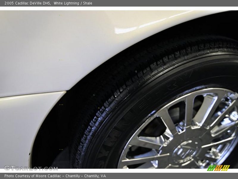 White Lightning / Shale 2005 Cadillac DeVille DHS