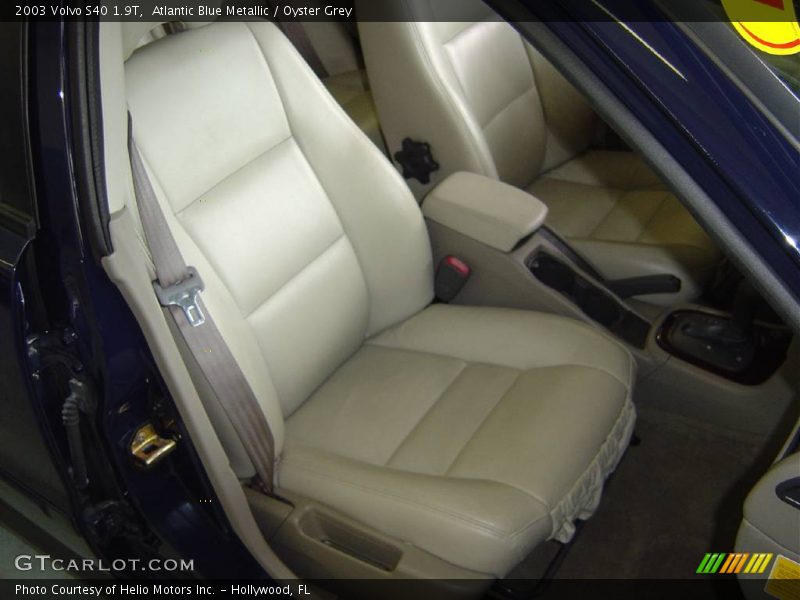 Atlantic Blue Metallic / Oyster Grey 2003 Volvo S40 1.9T