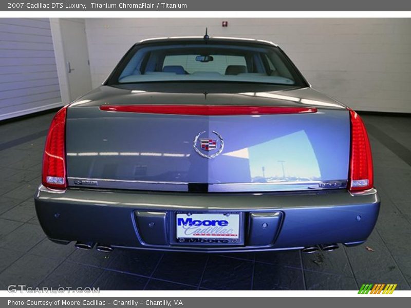 Titanium ChromaFlair / Titanium 2007 Cadillac DTS Luxury