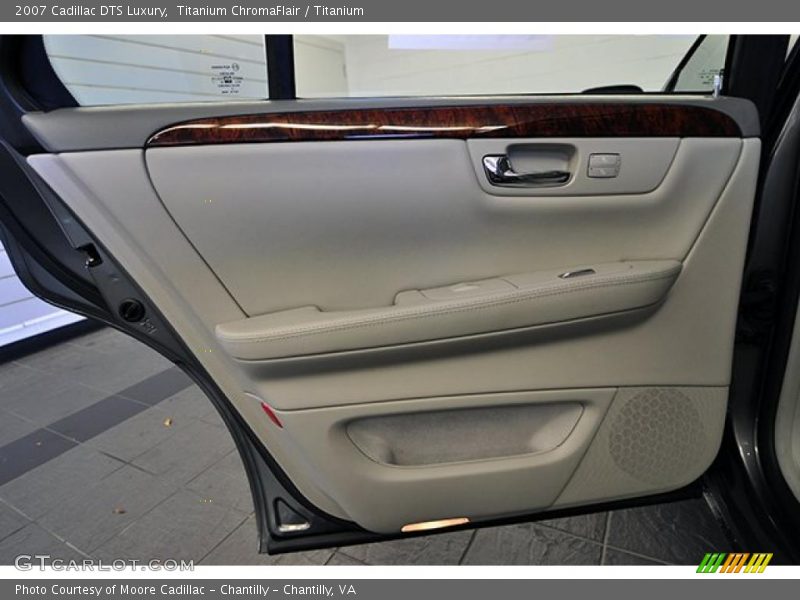 Titanium ChromaFlair / Titanium 2007 Cadillac DTS Luxury