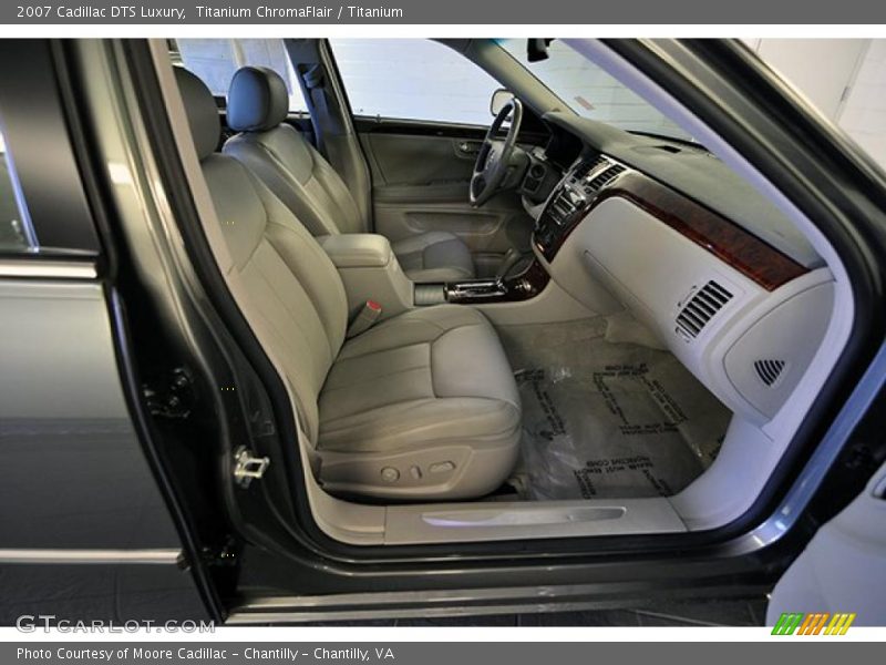 Titanium ChromaFlair / Titanium 2007 Cadillac DTS Luxury